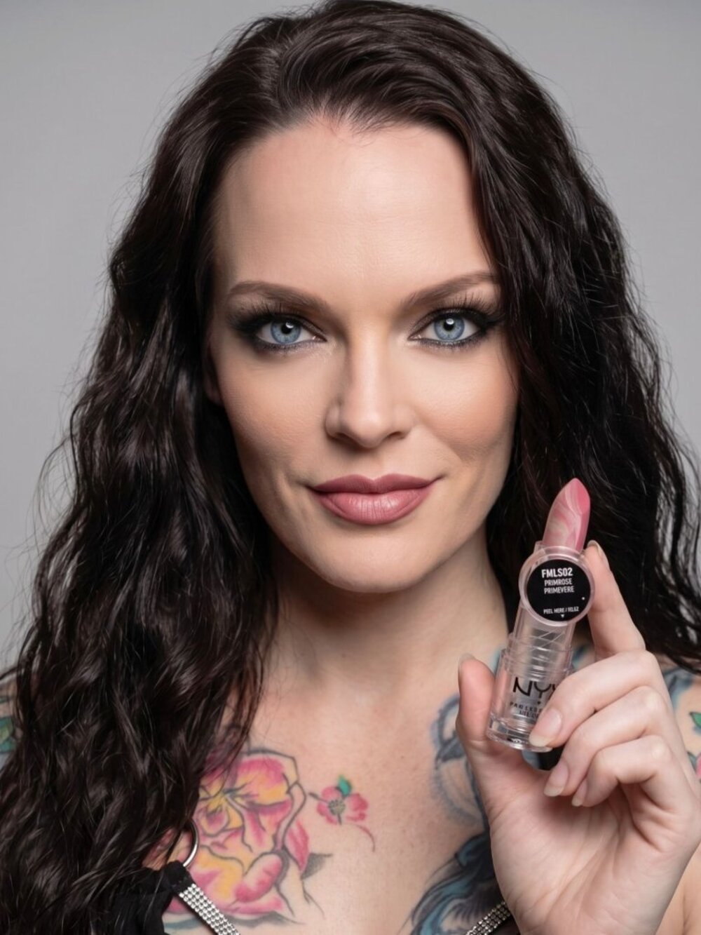 NYX ✦ Faux Marble Lipstick ✦ Primrose FMLS02 Light Pink Glossy Finish Smooth NWT
